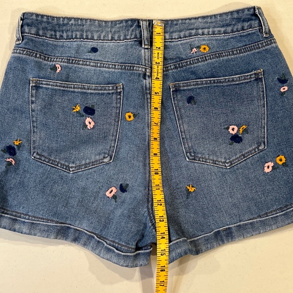 Pre-Owned Pac Sun Denim Mom Short Size 31 - Picture 4 of 6